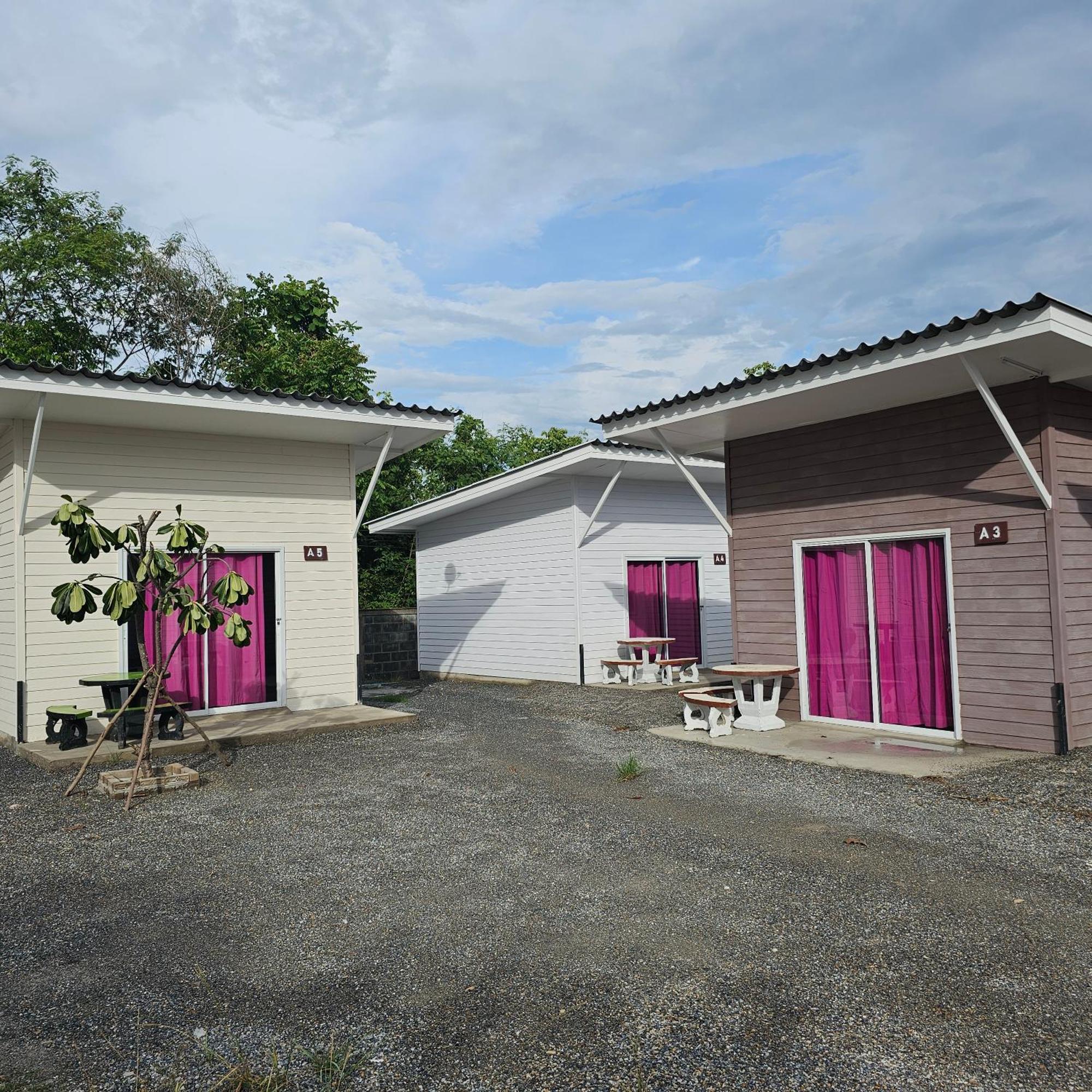 Bansuan Inthanon Resort -Classic House Chom Thong Exterior foto